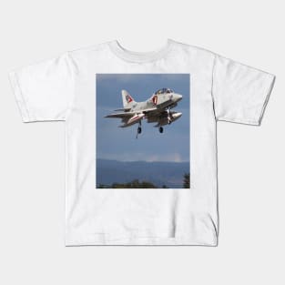 A-4 Skyhawk landing Kids T-Shirt